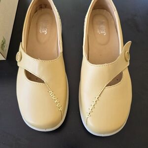 Hotter Women's Yellow Flats